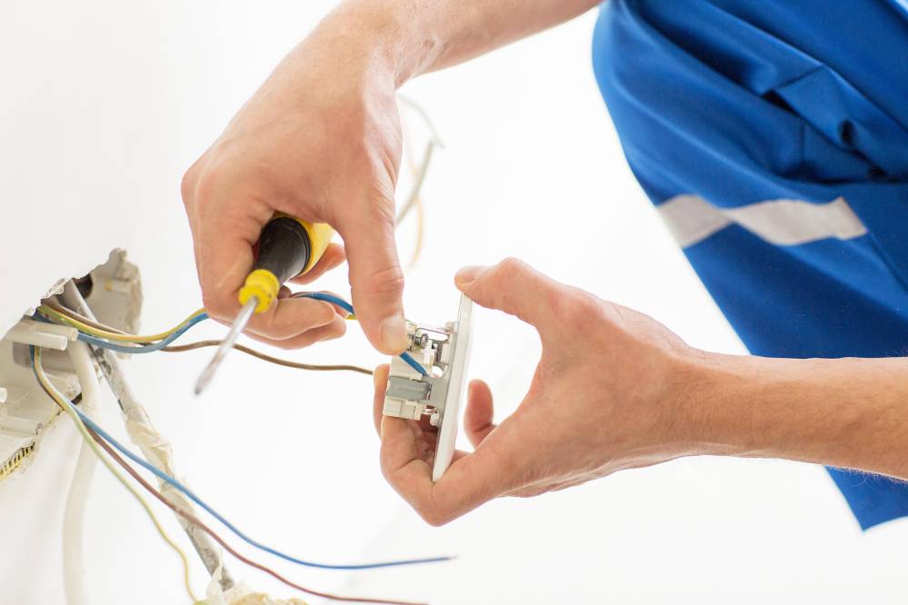 Dépannage électricien à Saran